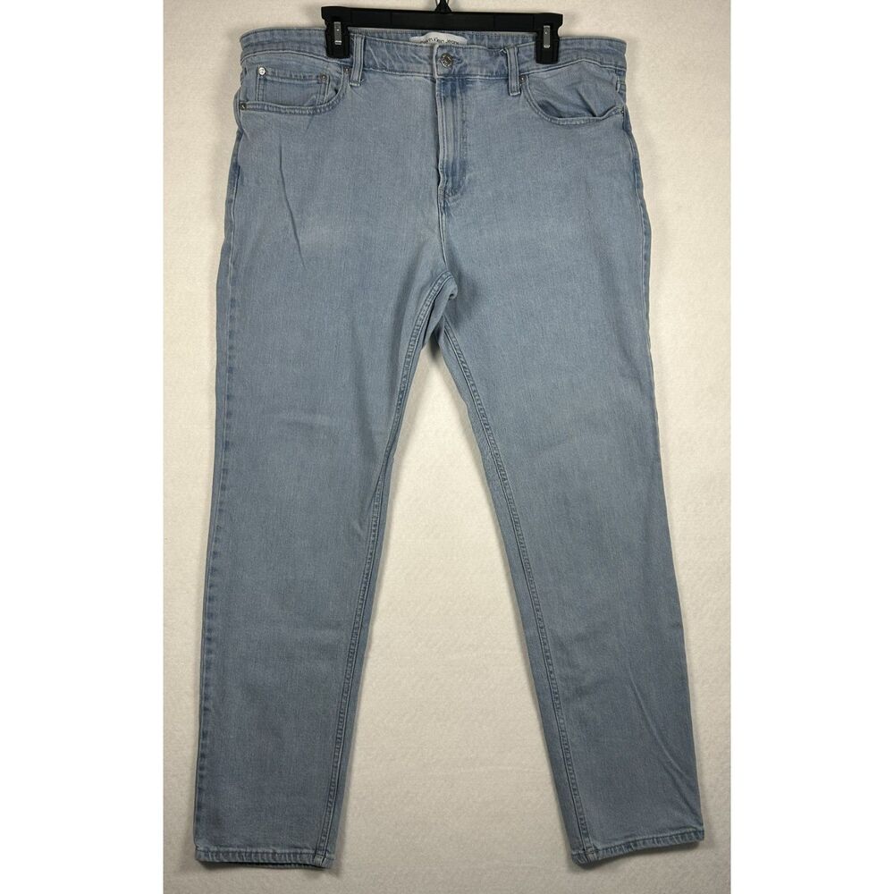 Calvin Klein Jeans Men's 38x32 Skinny Fit Stretch Denim Light Wash